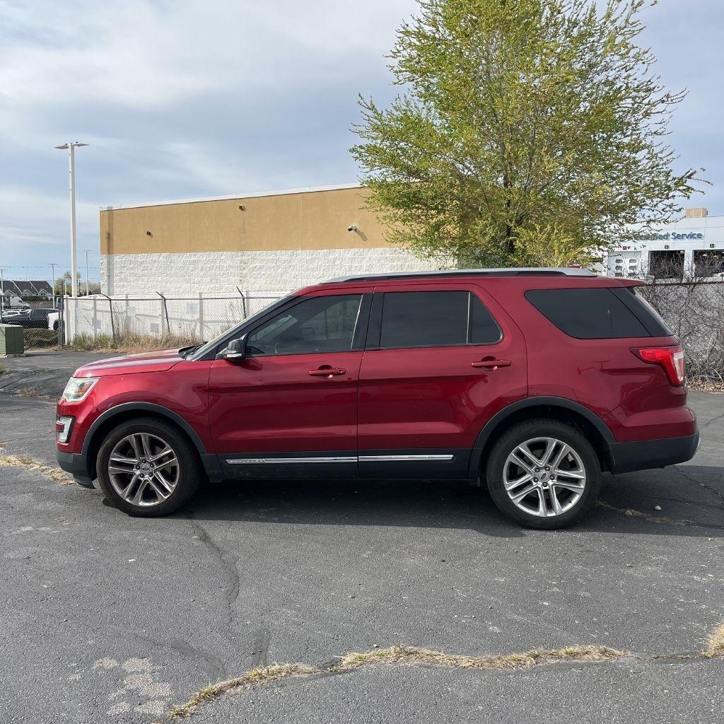 Ford Explorer XLT 4WD 2016