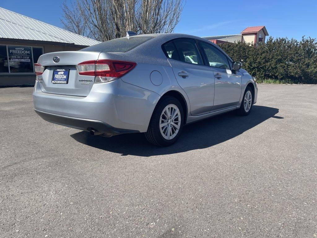 Subaru Impreza 2.0i Premium CVT 4-Door 2017