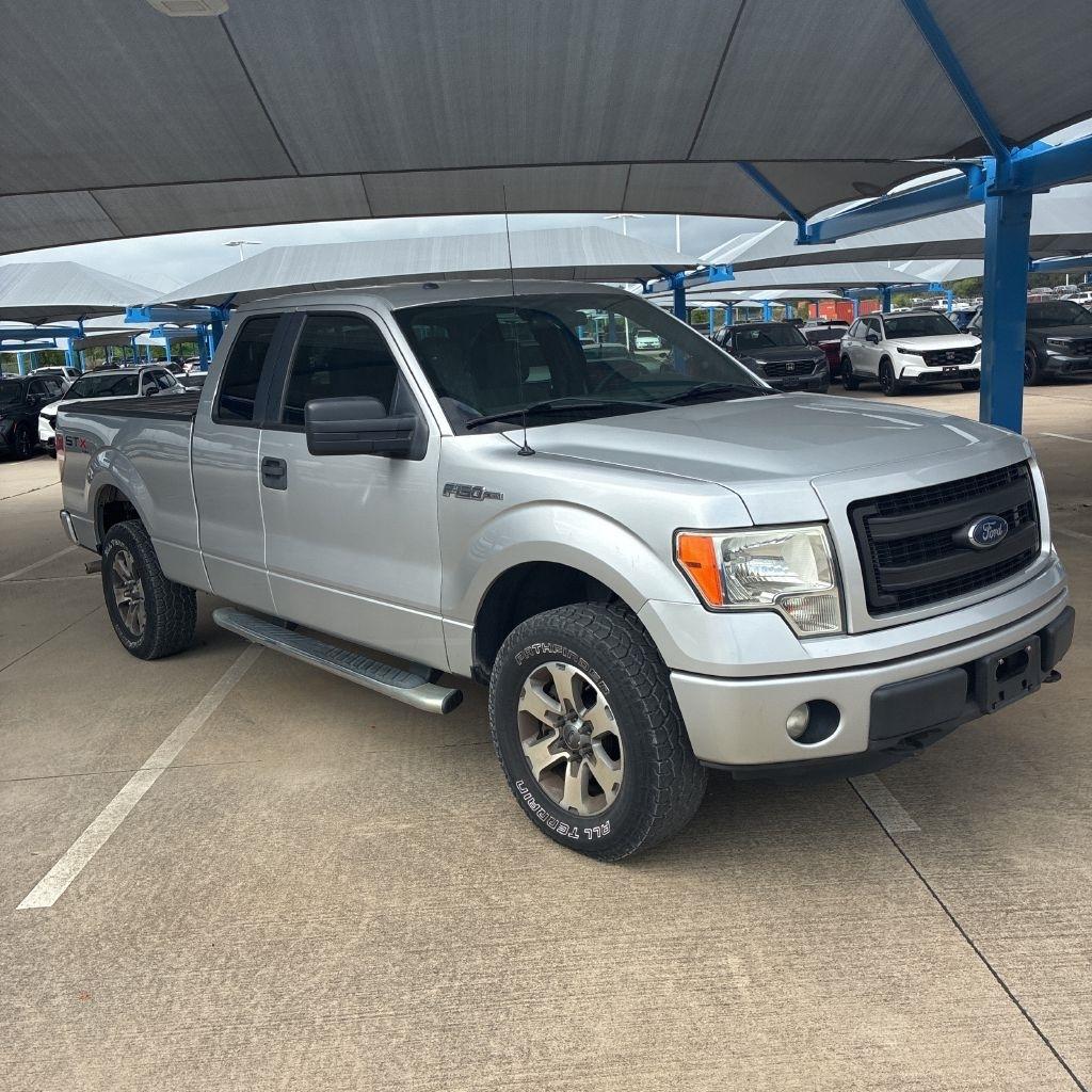 Ford F-150 XL SuperCab 8-ft. Bed 4WD 2013