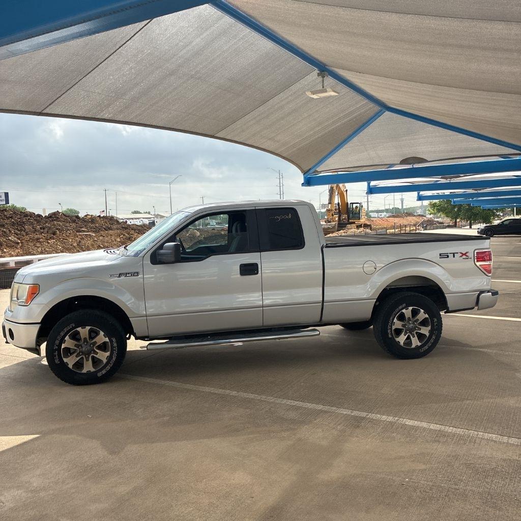 Ford F-150 XL SuperCab 8-ft. Bed 4WD 2013