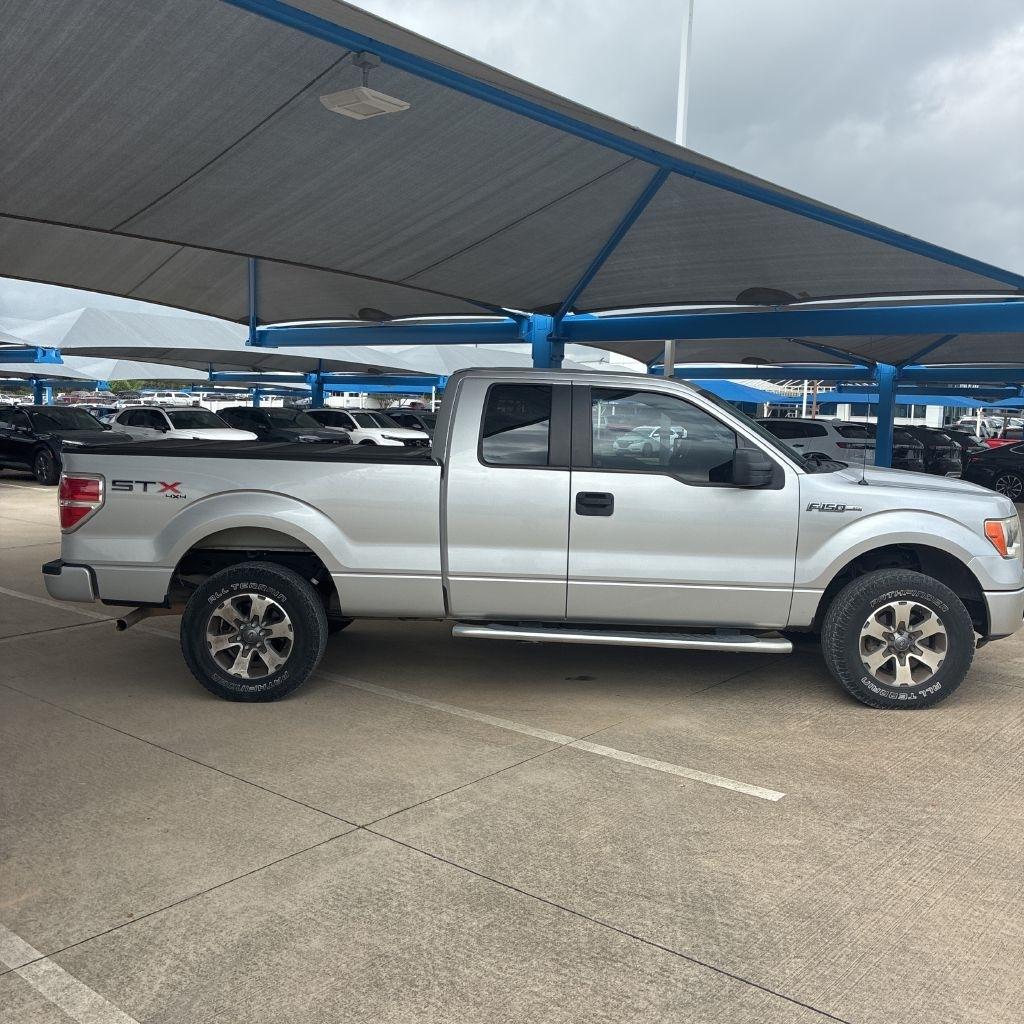 Ford F-150 XL SuperCab 8-ft. Bed 4WD 2013