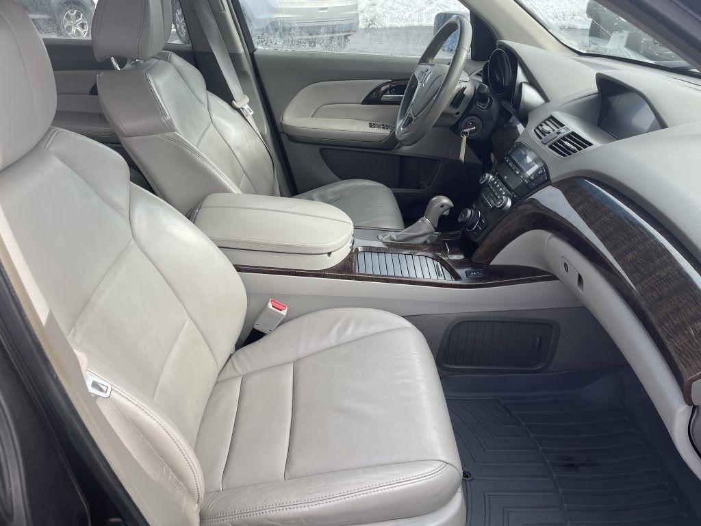 Acura MDX 6-Spd AT w/Tech Package 2012
