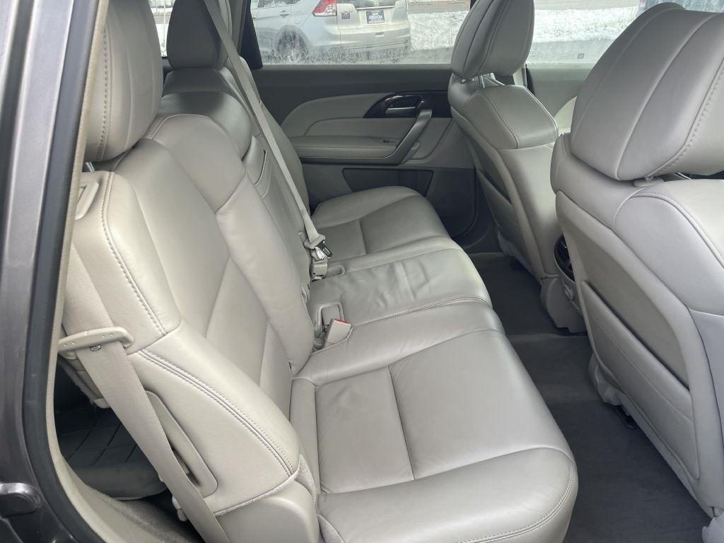 Acura MDX 6-Spd AT w/Tech Package 2012