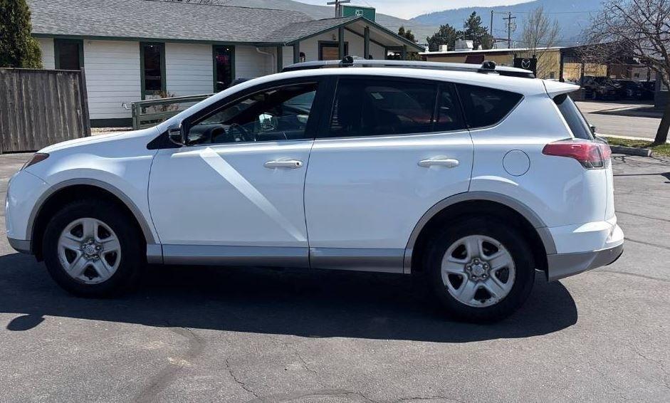 Toyota RAV4 SE 4WD 2017