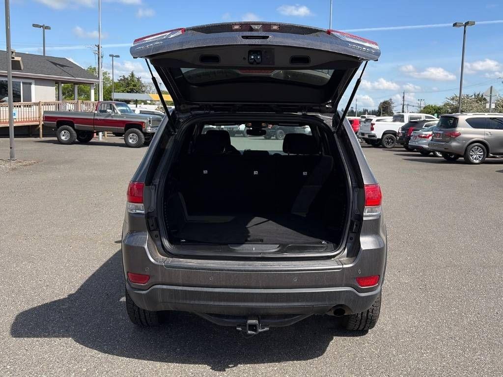 Jeep Grand Cherokee Laredo 4WD 2017