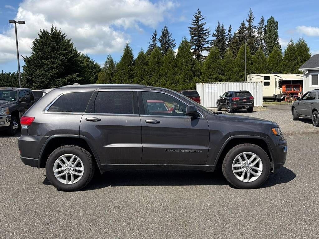 Jeep Grand Cherokee Laredo 4WD 2017