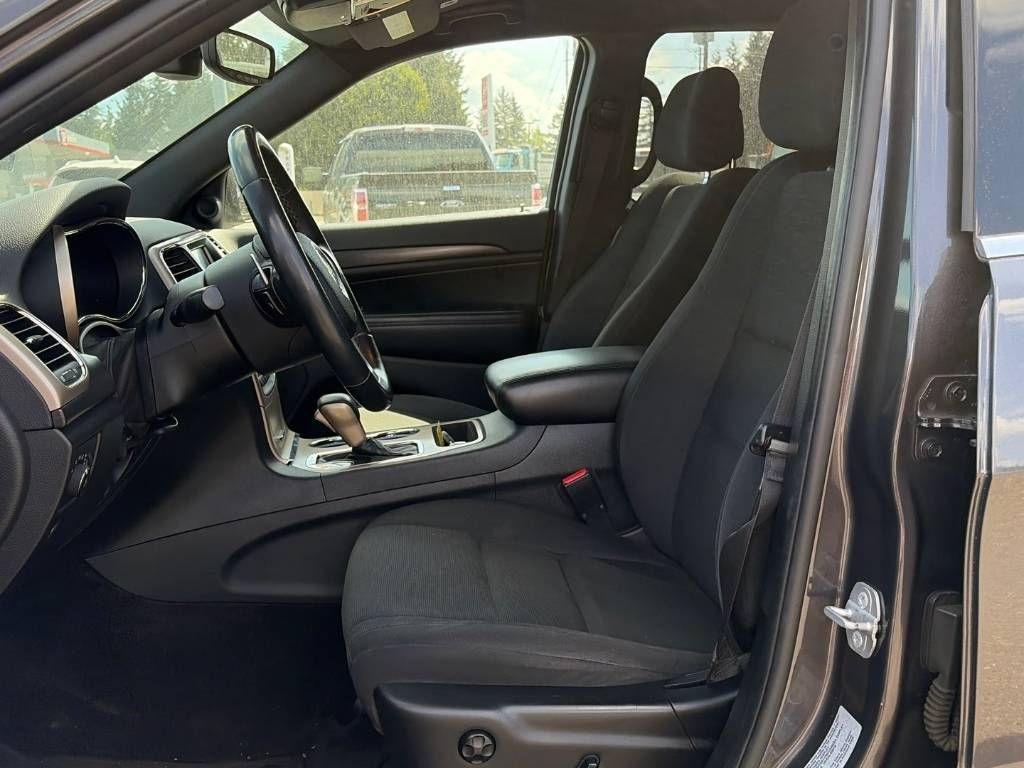 Jeep Grand Cherokee Laredo 4WD 2017