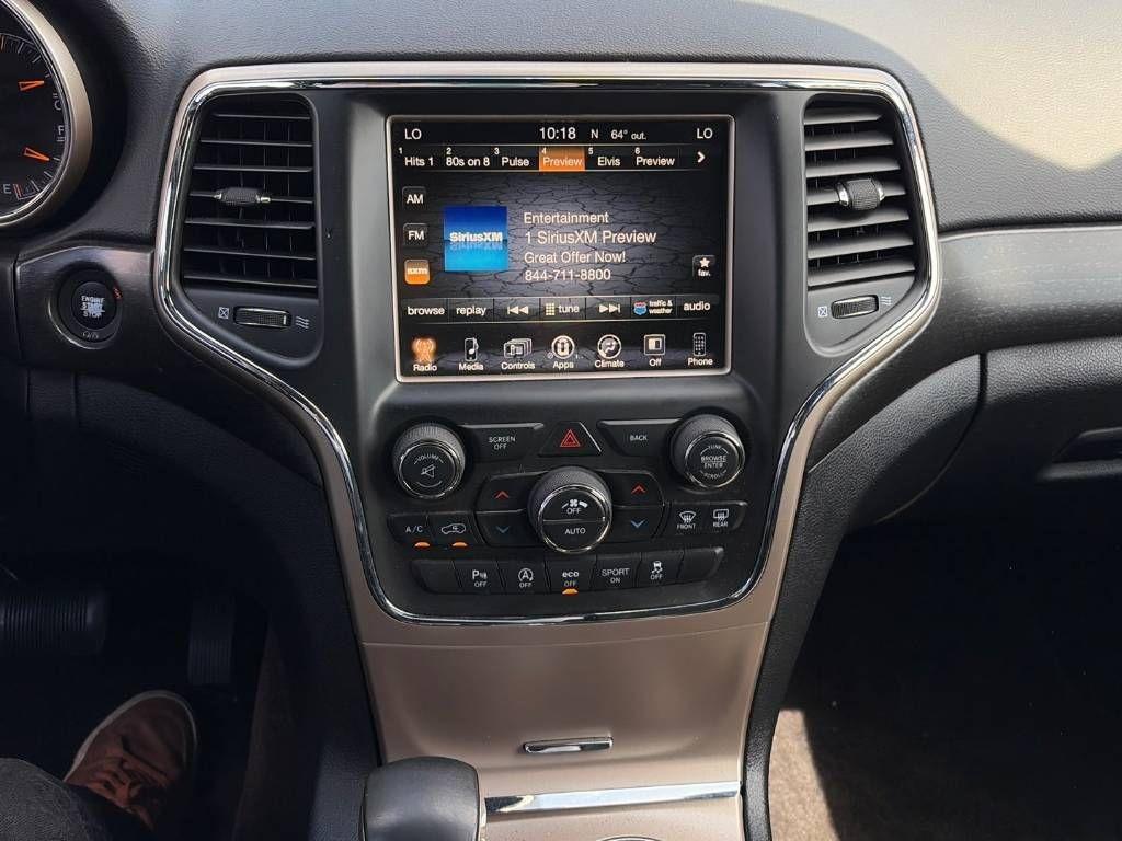 Jeep Grand Cherokee Laredo 4WD 2017