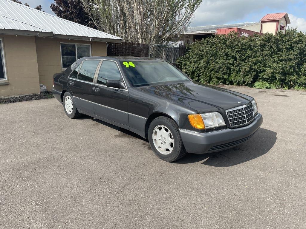 Mercedes-Benz S-Class S420 sedan 1994
