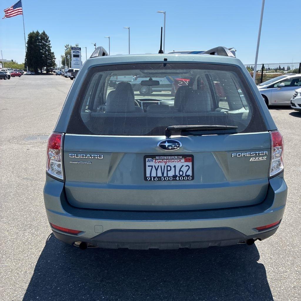 Subaru Forester 2.5X 2012