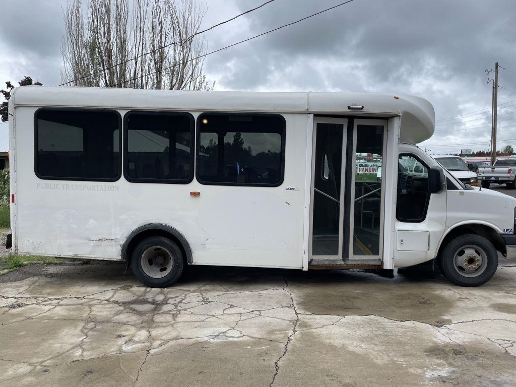 Chevrolet Express G4500 159" 2015