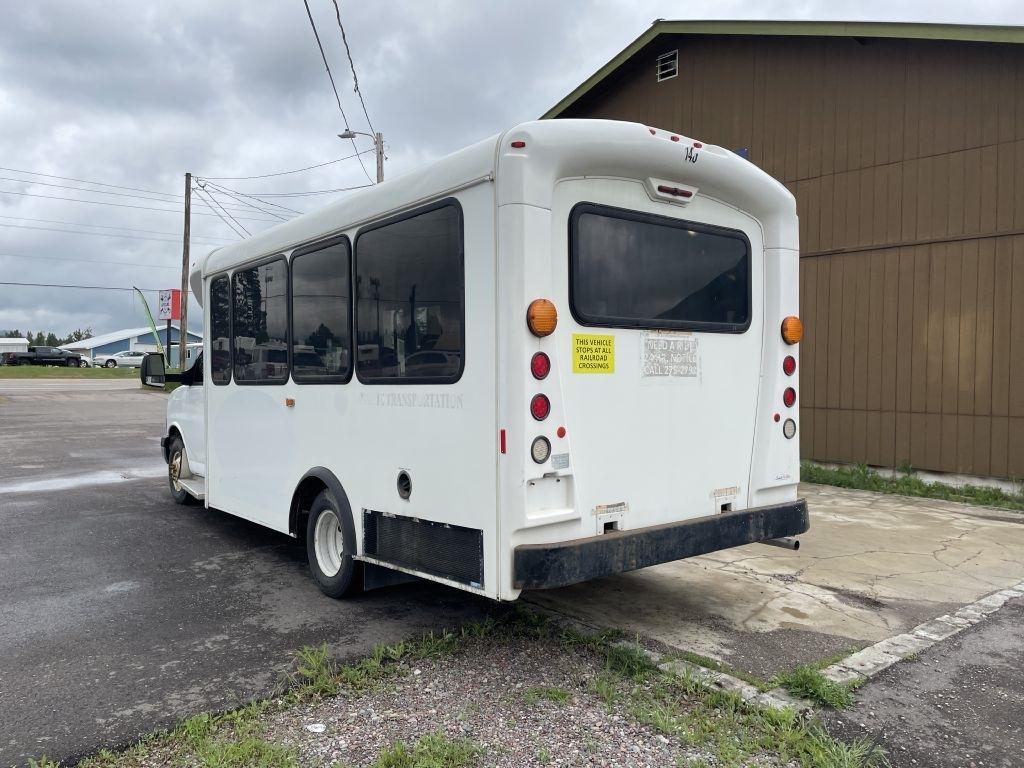 Chevrolet Express G4500 159" 2015