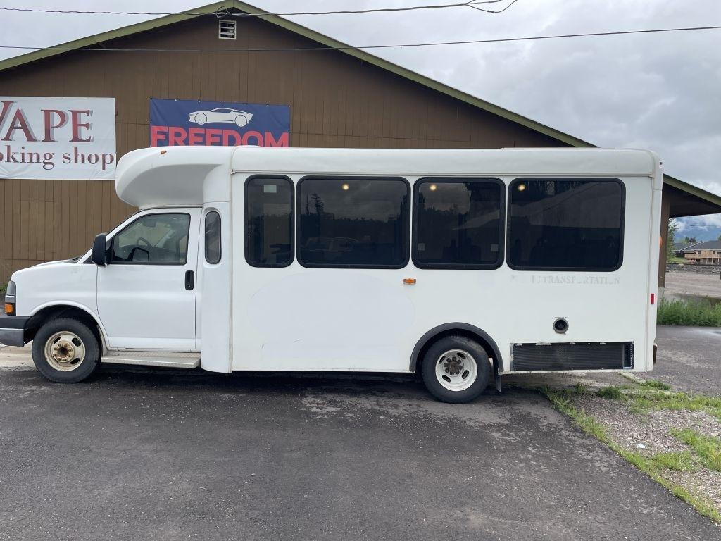 Chevrolet Express G4500 159" 2015