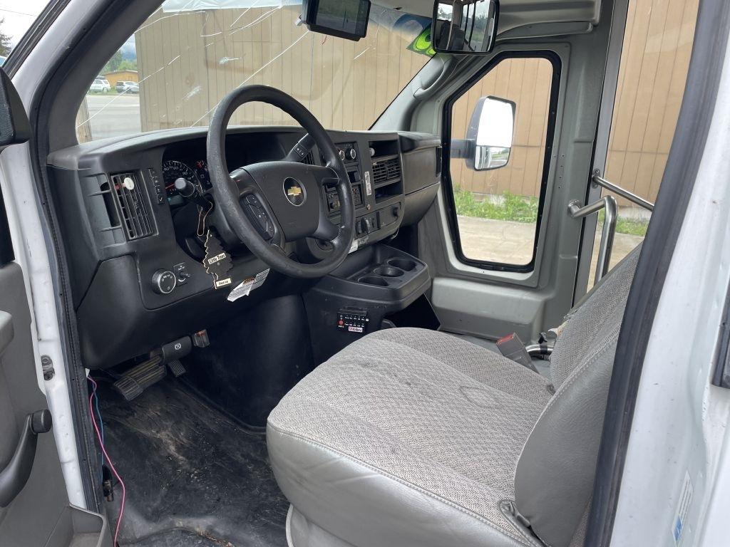 Chevrolet Express G4500 159" 2015