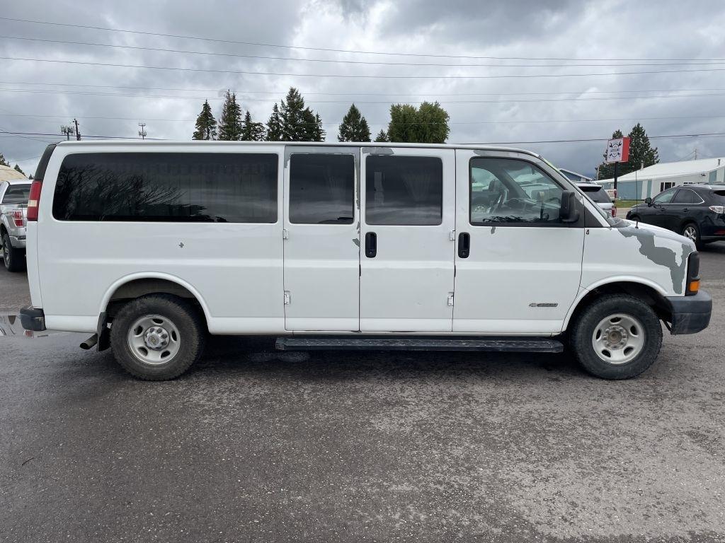 Chevrolet Express 3500 Extended 2003