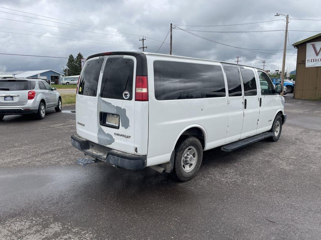 Chevrolet Express 3500 Extended 2003