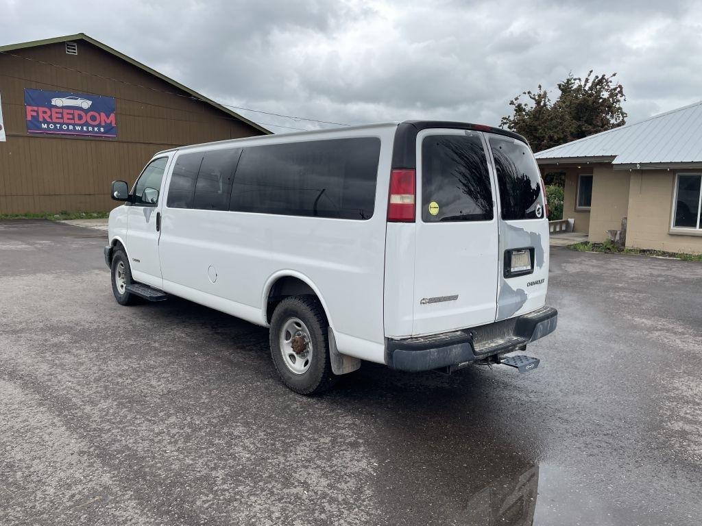 Chevrolet Express 3500 Extended 2003