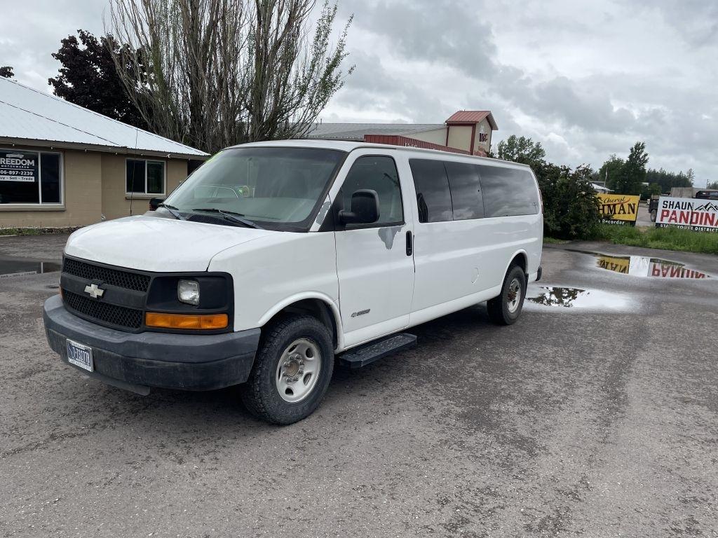 Chevrolet Express 3500 Extended 2003
