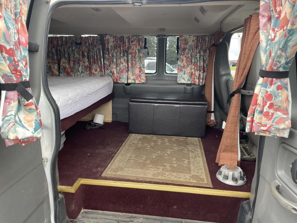 Chevrolet Express 3500 Extended 2003