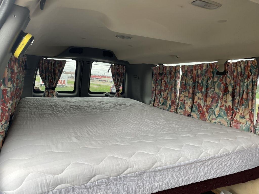 Chevrolet Express 3500 Extended 2003