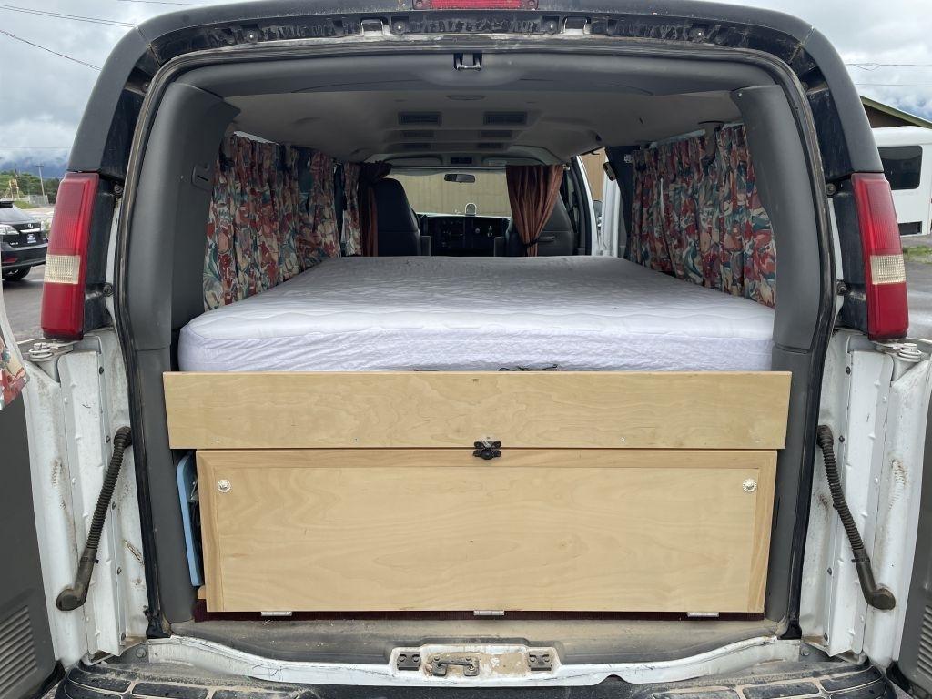 Chevrolet Express 3500 Extended 2003
