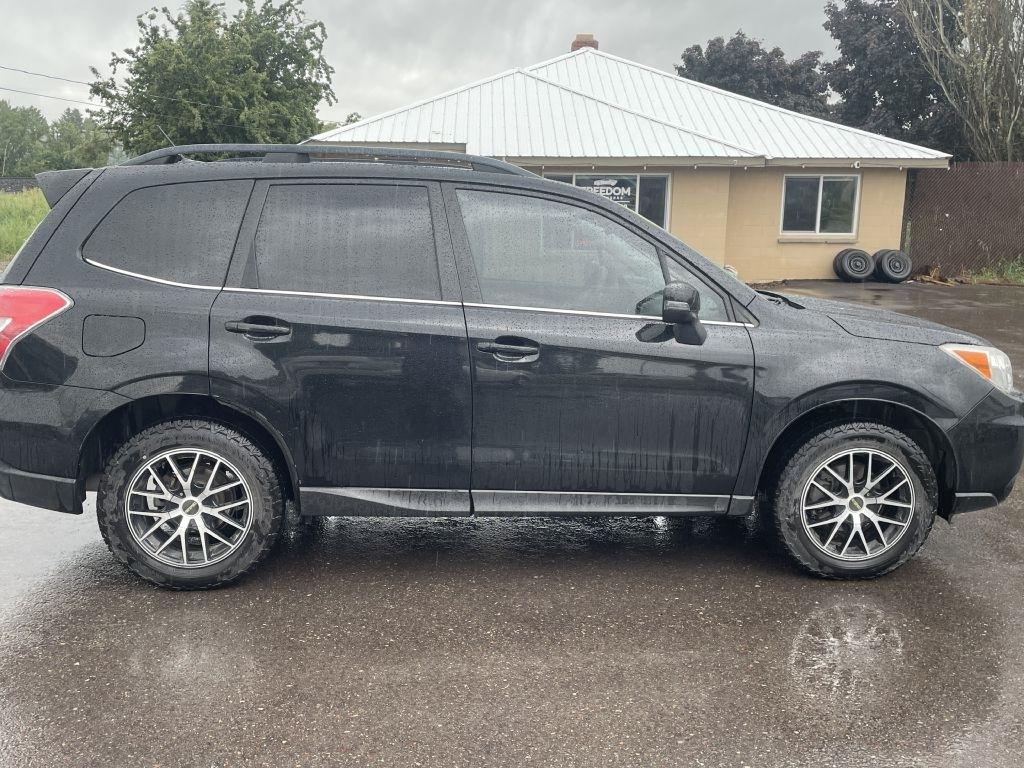 Subaru Forester 2.5i Touring 2014