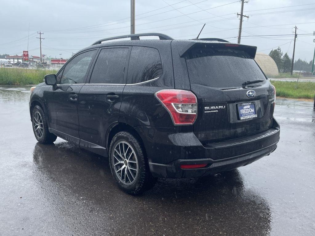 Subaru Forester 2.5i Touring 2014