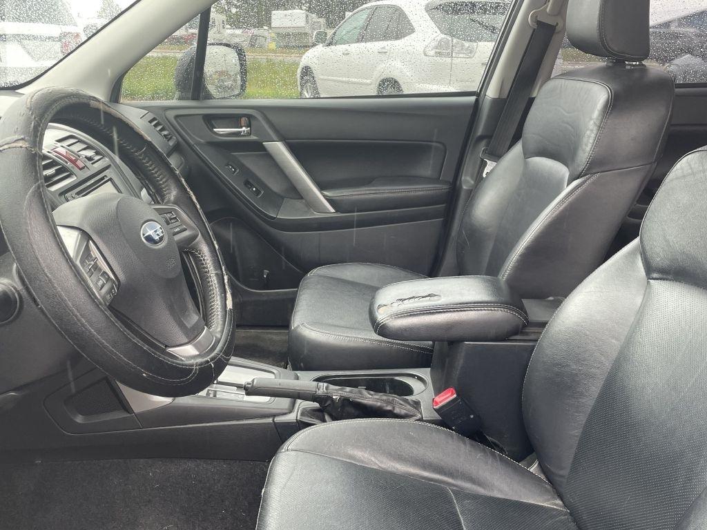 Subaru Forester 2.5i Touring 2014