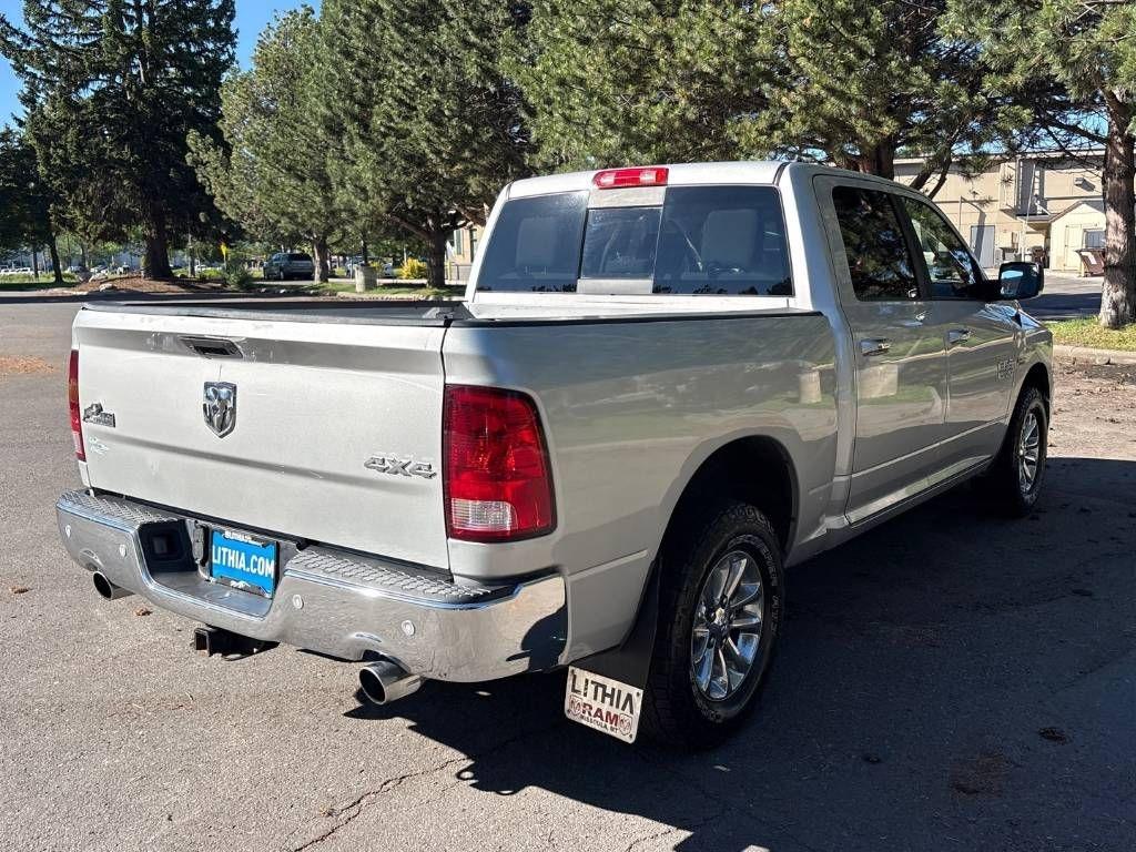 RAM 1500 SLT Crew Cab SWB 4WD 2016