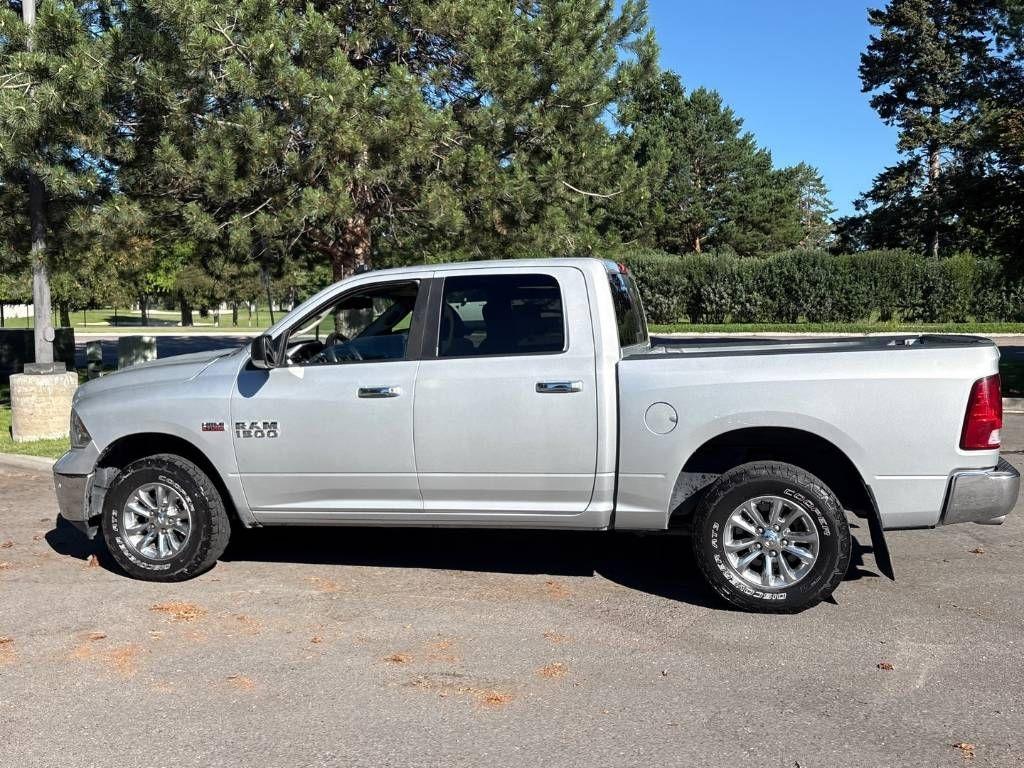 RAM 1500 SLT Crew Cab SWB 4WD 2016