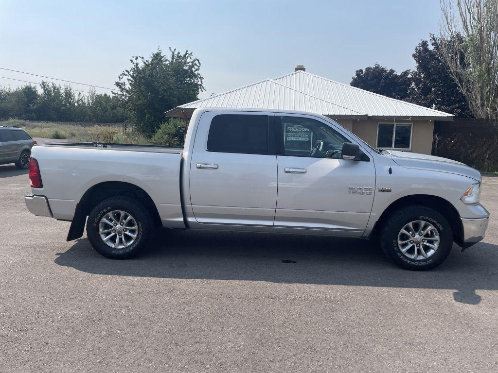 RAM 1500 SLT Crew Cab SWB 4WD 2016