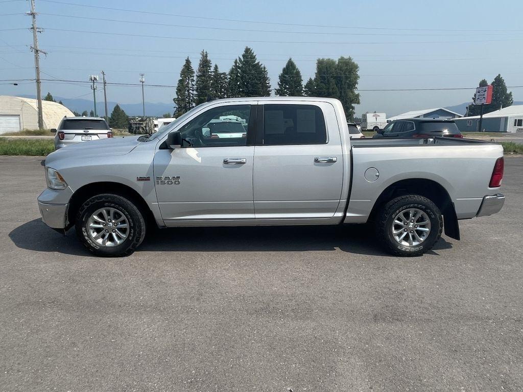 RAM 1500 SLT Crew Cab SWB 4WD 2016