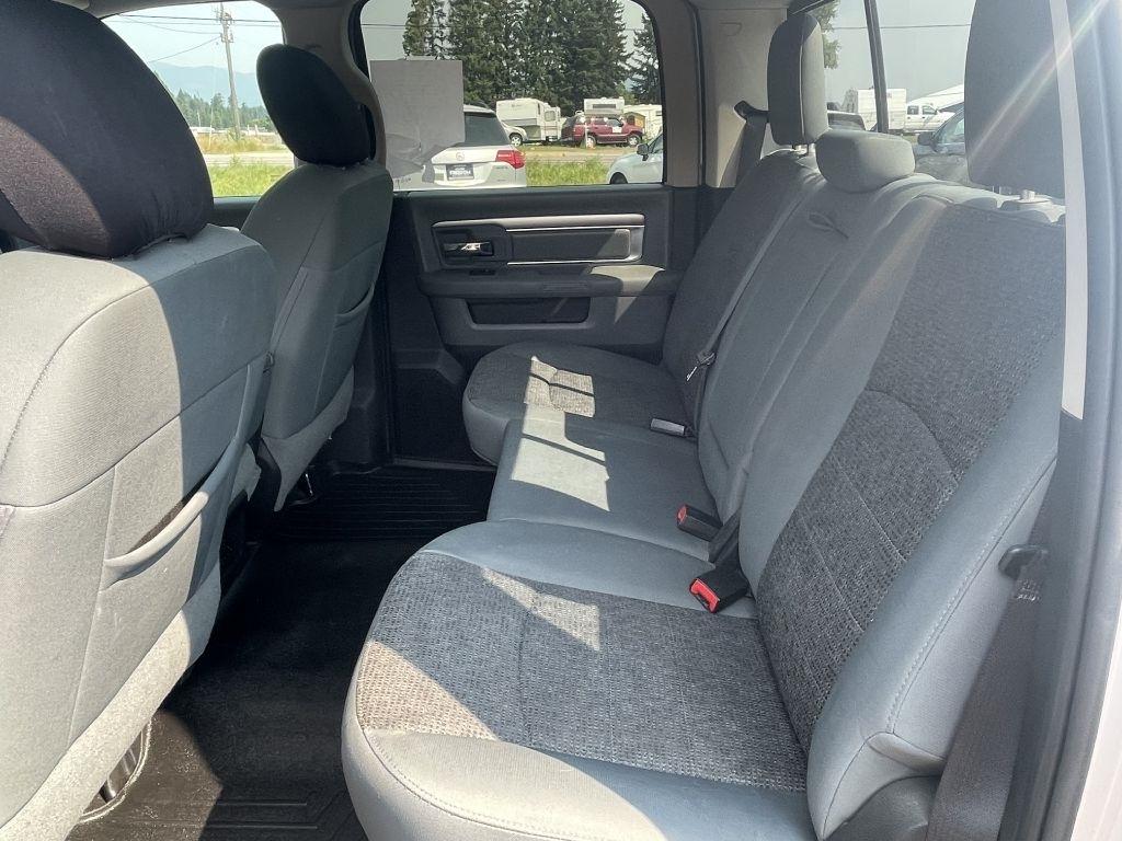 RAM 1500 SLT Crew Cab SWB 4WD 2016