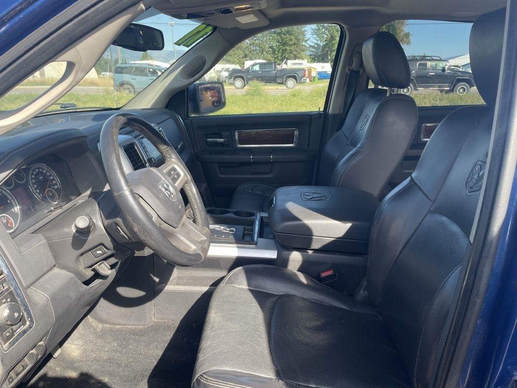 RAM 1500 Laramie Crew Cab 4WD SWB 2011