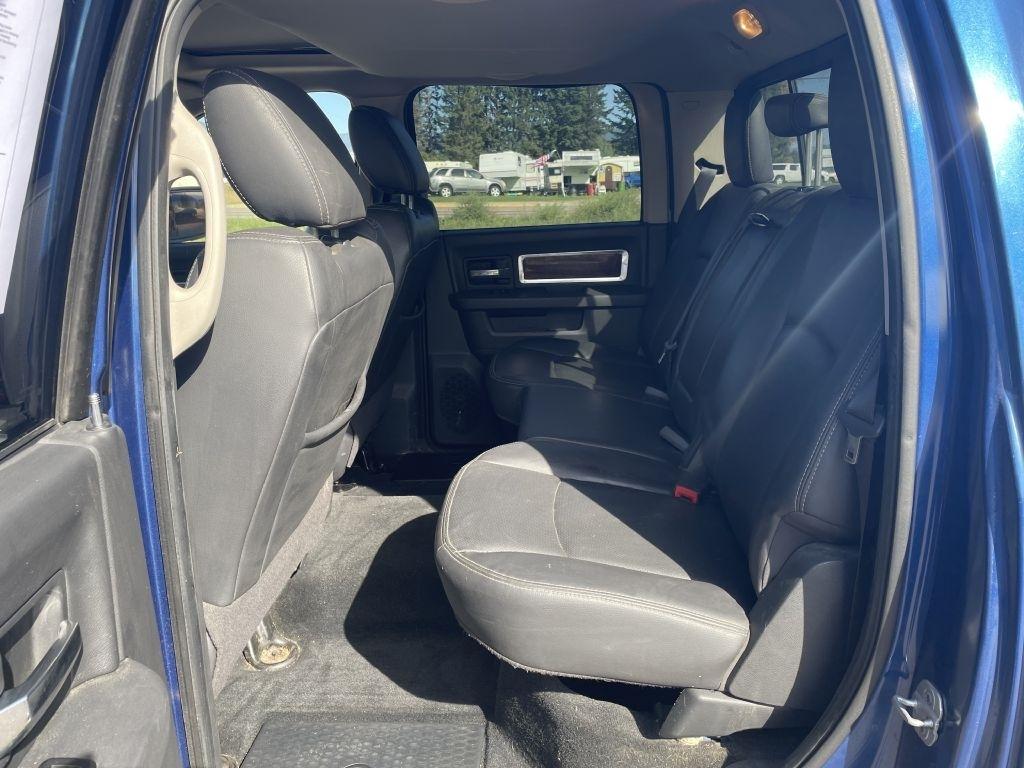 RAM 1500 Laramie Crew Cab 4WD SWB 2011