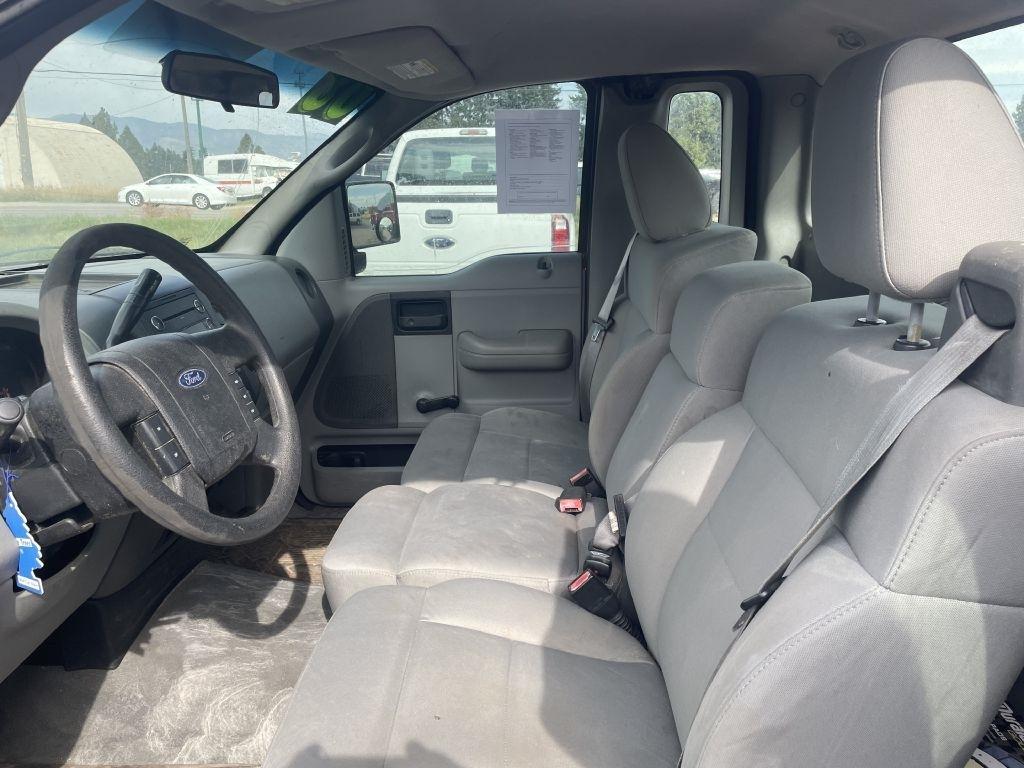 Ford F-150 XL Reg. Cab Short Bed 2WD 2008