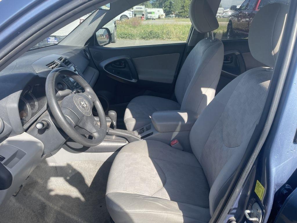 Toyota RAV4 Base I4 4WD 2011