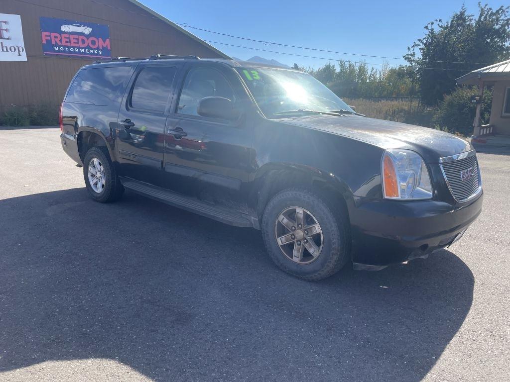 GMC Yukon XL SLT 1/2 Ton 4WD 2013