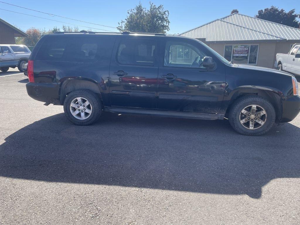 GMC Yukon XL SLT 1/2 Ton 4WD 2013