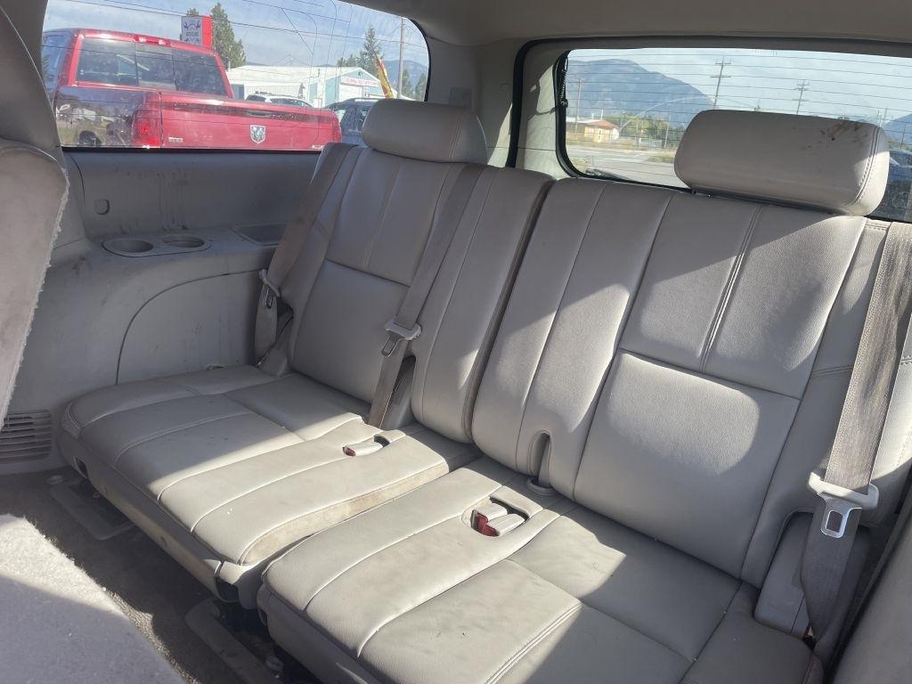 GMC Yukon XL SLT 1/2 Ton 4WD 2013