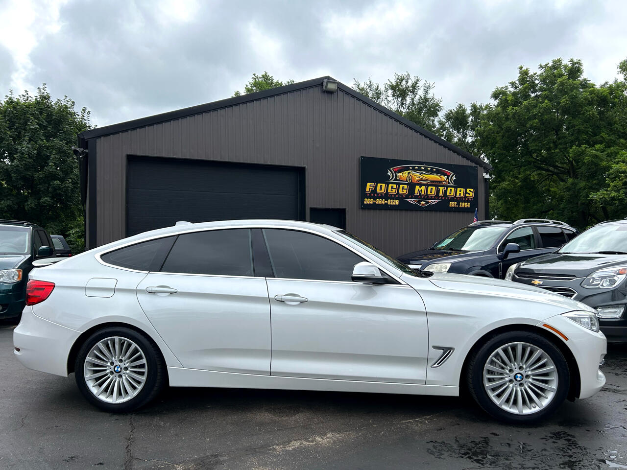 BMW 3-Series Gran Turismo 335i xDrive 2014
