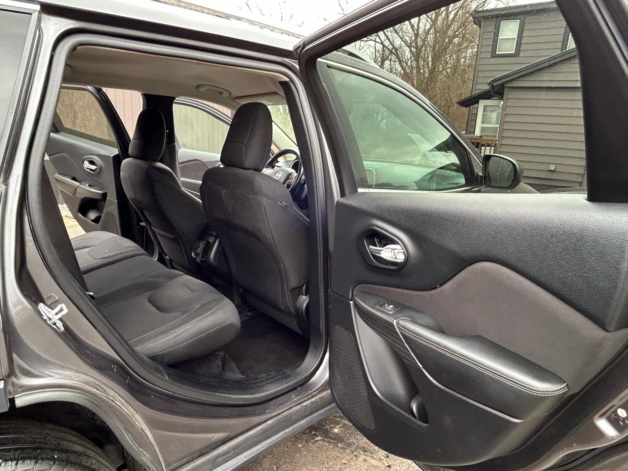 Jeep Cherokee Latitude 4WD 2015