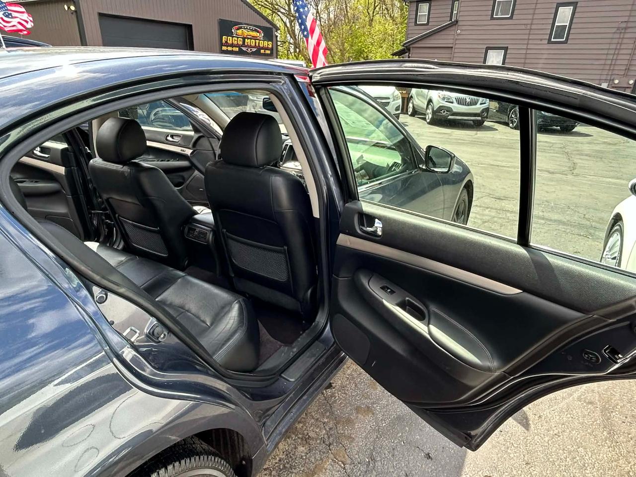 Infiniti G Sedan 37x AWD 2012