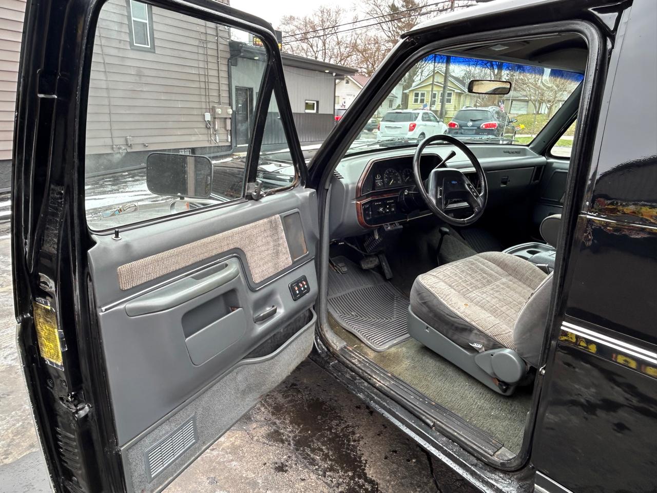 Ford Bronco Custom 1989