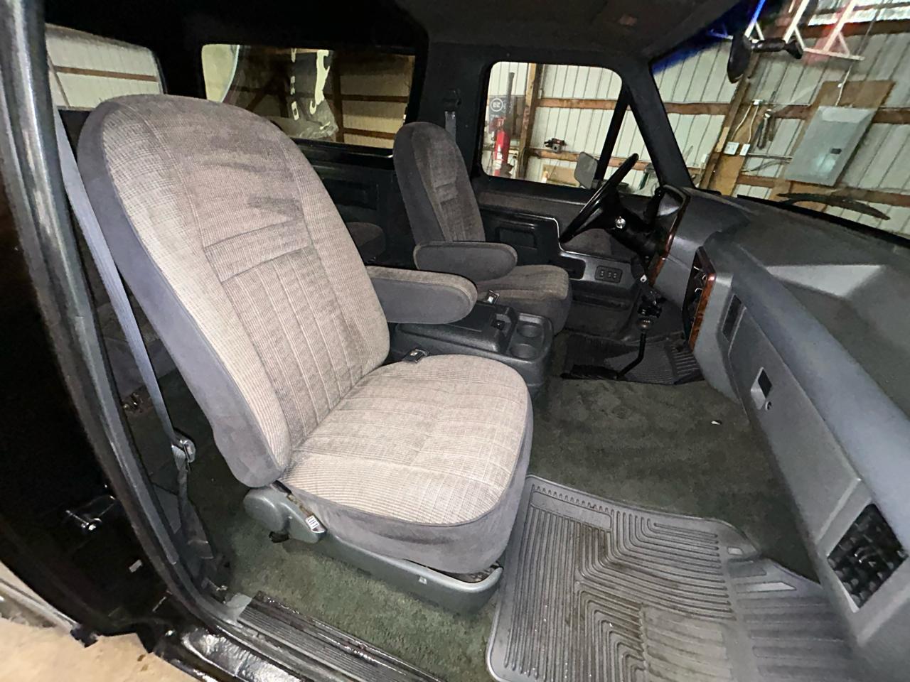 Ford Bronco Custom 1989