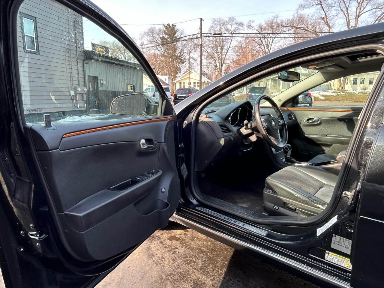 Chevrolet Malibu 2LT 2011