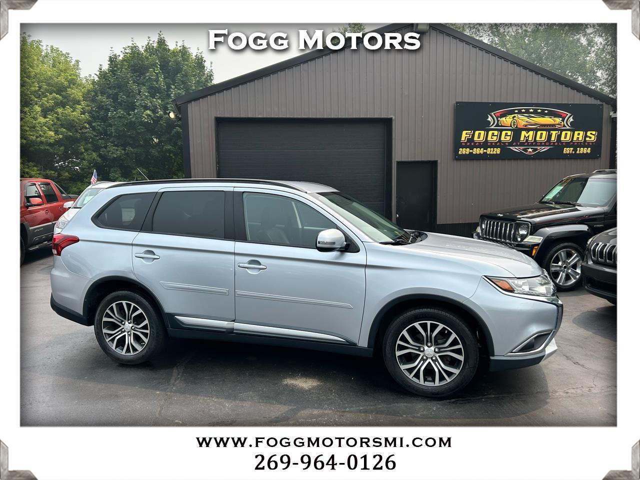 Silver 2016 Mitsubishi Outlander SUV / Crossover All-Wheel Drive 