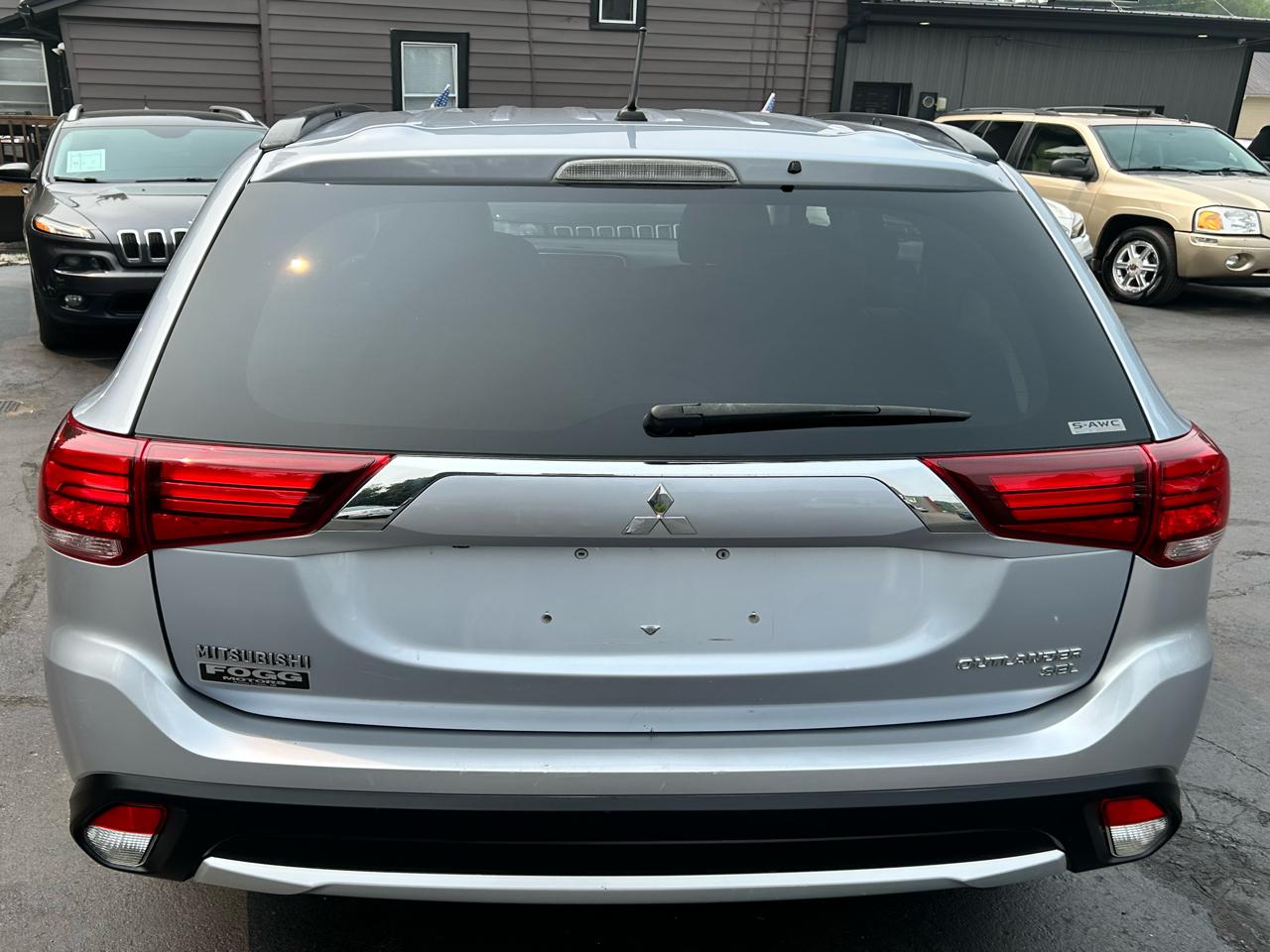 2016 Mitsubishi Outlander SEL - Photo 6