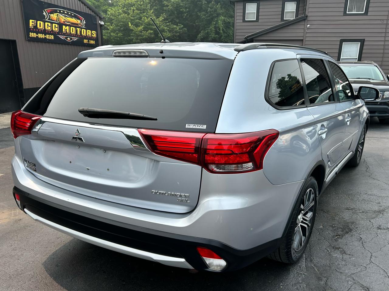 2016 Mitsubishi Outlander SEL - Photo 7