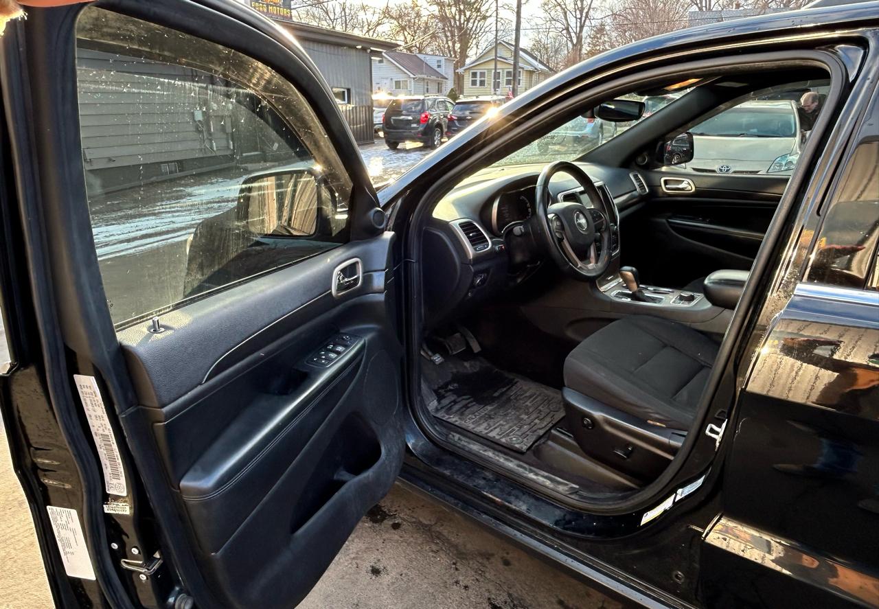 Jeep Grand Cherokee Laredo 4WD 2017